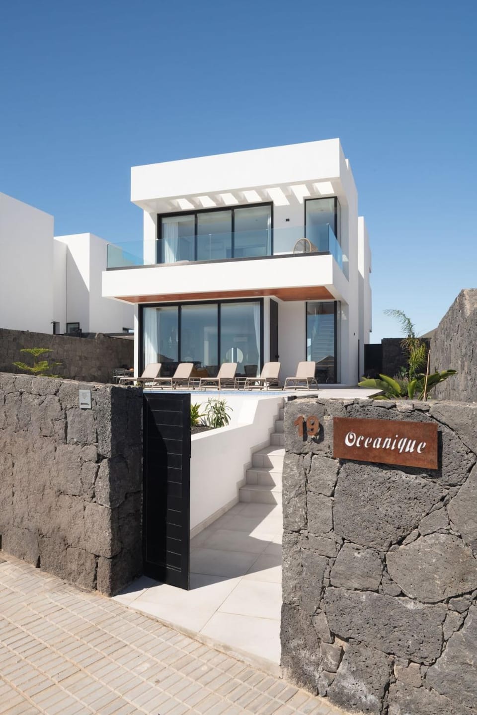 OCEANIQUE by Buenavilla Villa in Tías