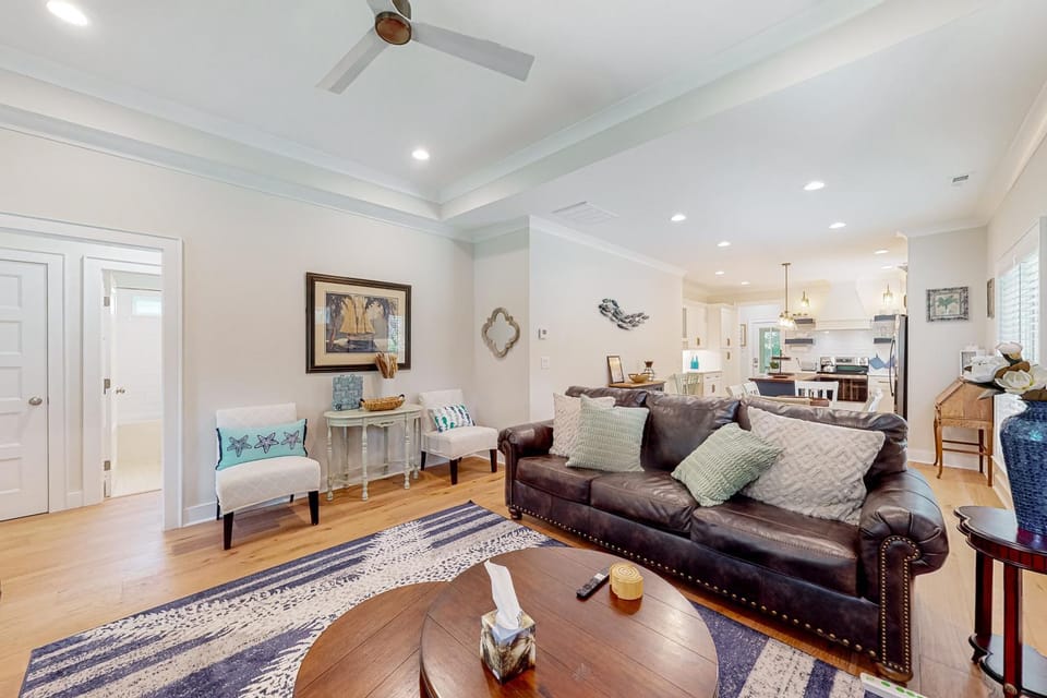 Horatios Hideaway Village OBX House in Manteo