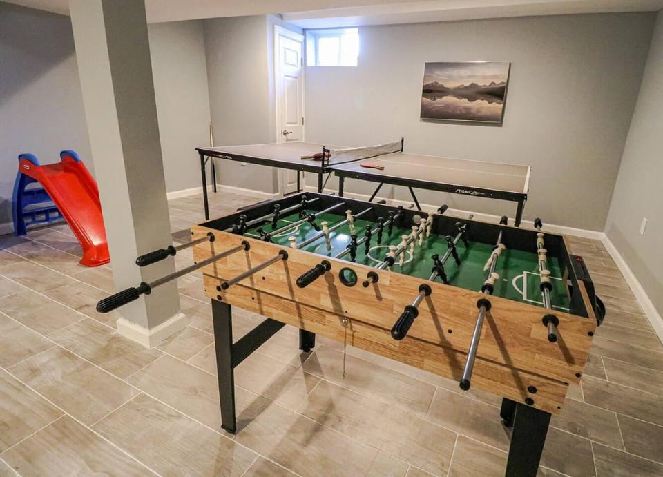 Lavish Spacious Home Near Town • Game Room • 4BR House in Princeton