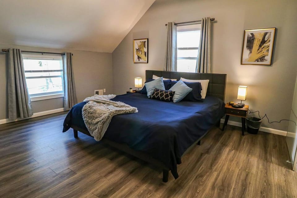 Lavish Spacious Home Near Town • Game Room • 4BR House in Princeton