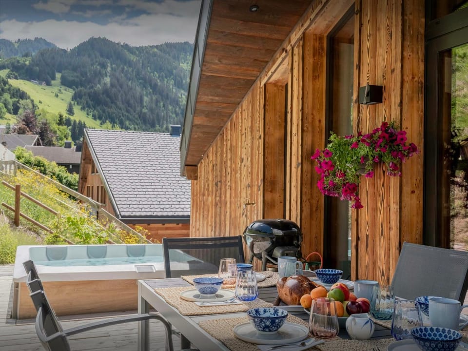 Day, Natural landscape, Summer, View (from property/room), Balcony/Terrace, Mountain view