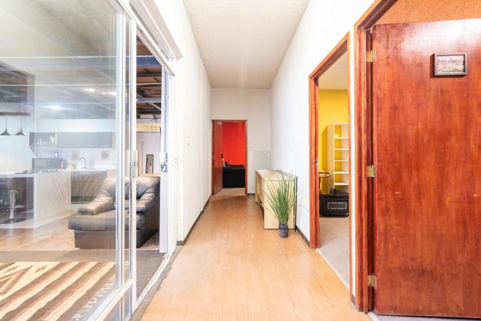 2 Connected Apts 18 Guests in 1st Floor Roma Nte Apartment in Mexico City
