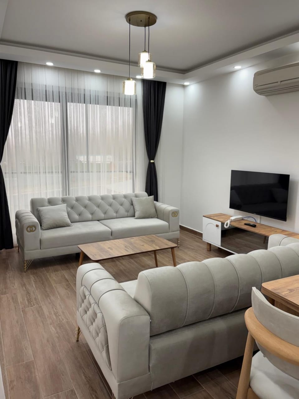 Living room, Seating area