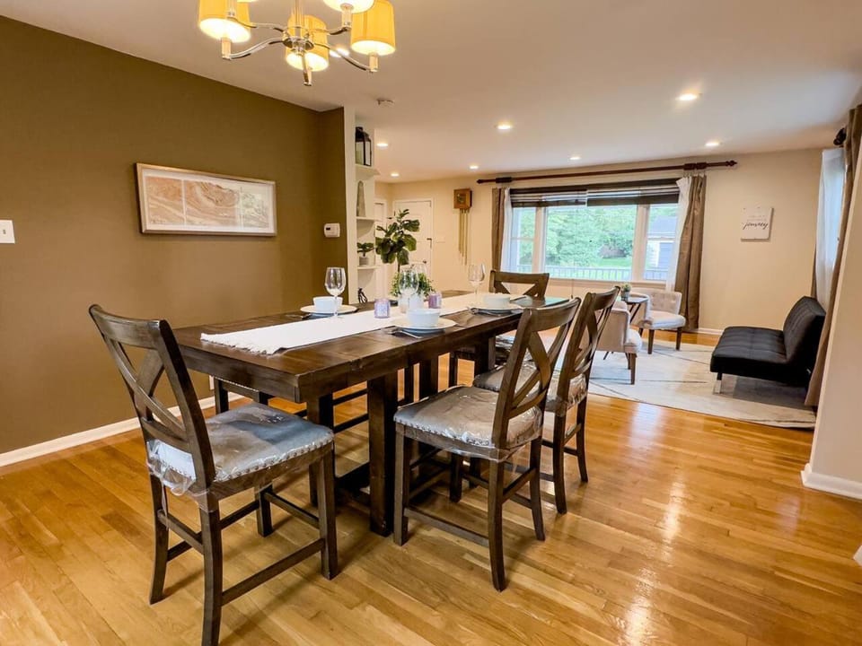 Grand Lakeview Retreat Near Town • Game Rm • 4BR House in Princeton