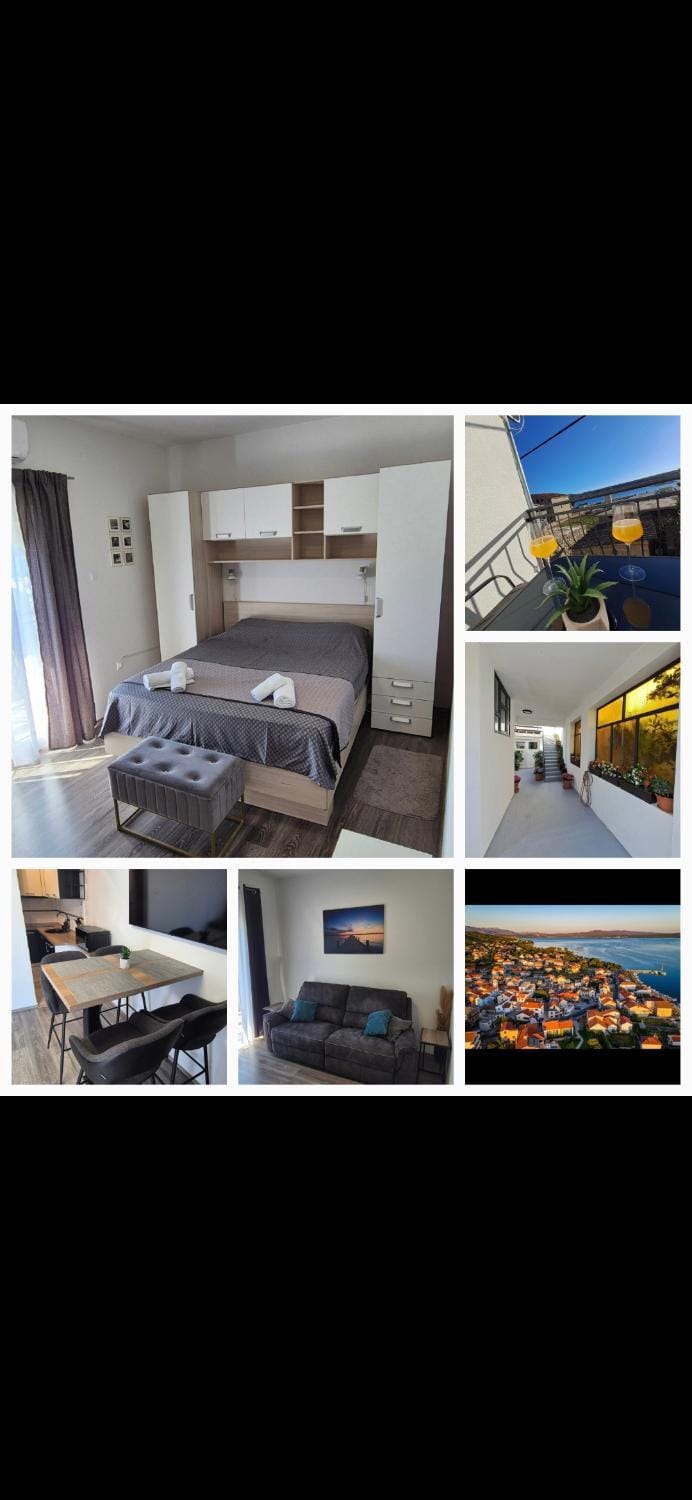 Communal lounge/ TV room, Bed, TV and multimedia, Kitchen or kitchenette, Living room, Seating area, Bedroom