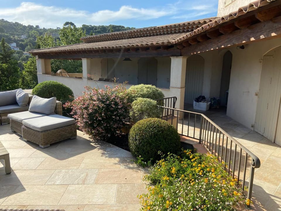 Patio, Balcony/Terrace