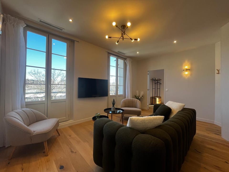 Appartement 2 chambres avec Climatisation, Terrasse - Gare Saint-Jean Apartment in Bordeaux