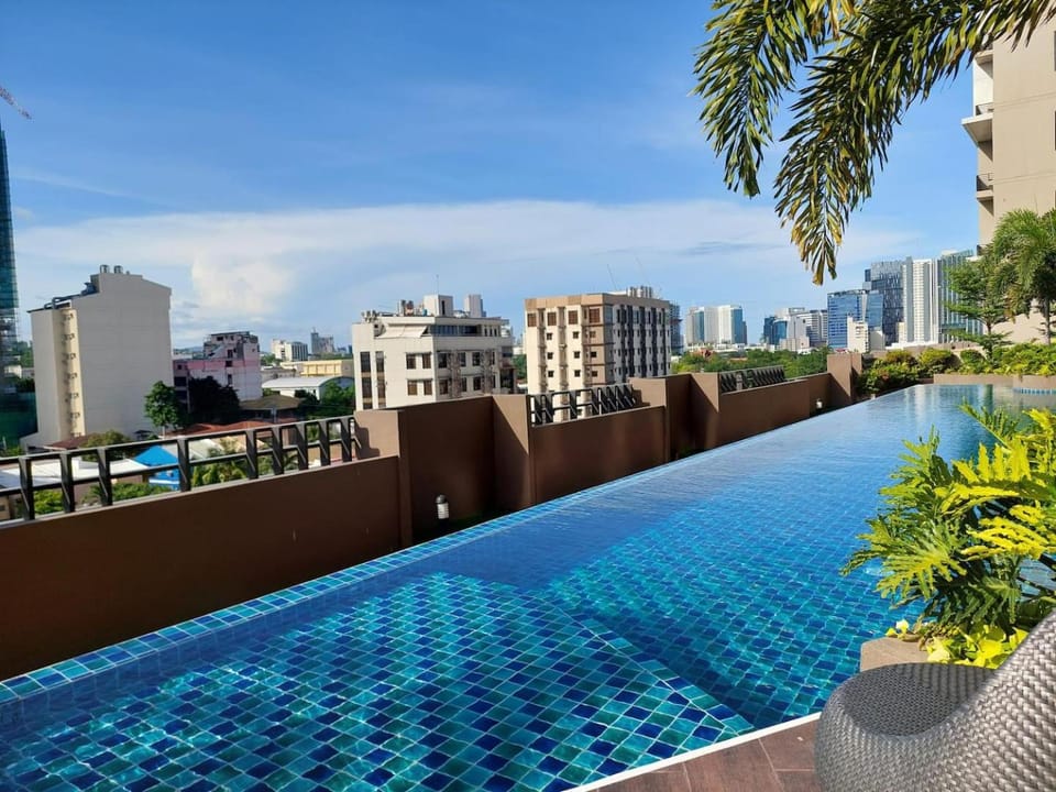 Baseline Prestige Studio with Free Parking & Wi-Fi House in Cebu City