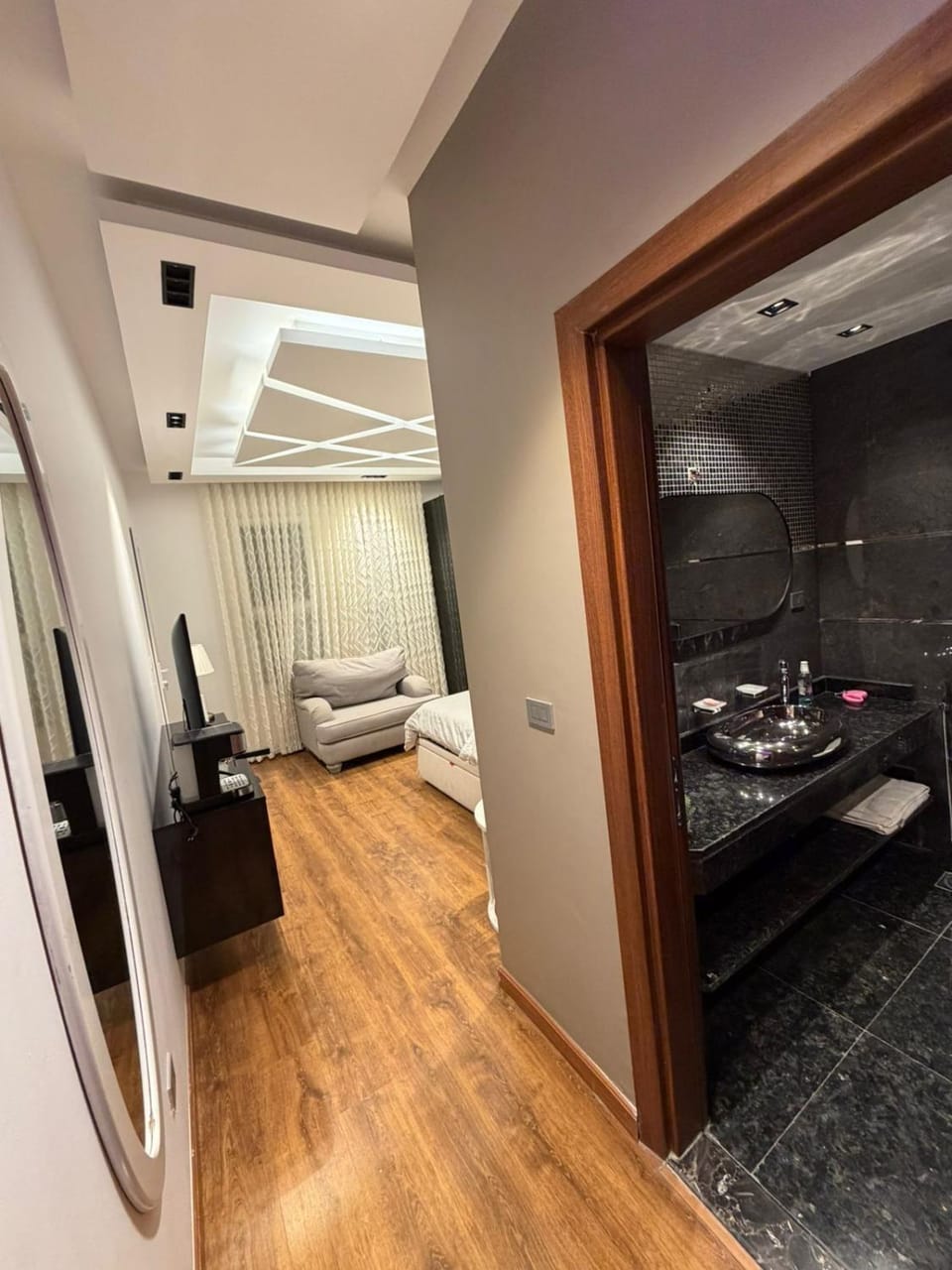 Chic Room n Luxury Villa Garden 8 Pool Access Apartment in New Cairo City
