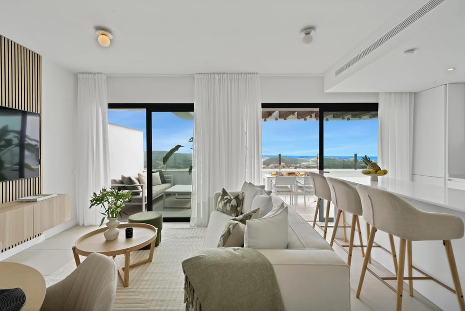 TV and multimedia, View (from property/room), Living room, Seating area