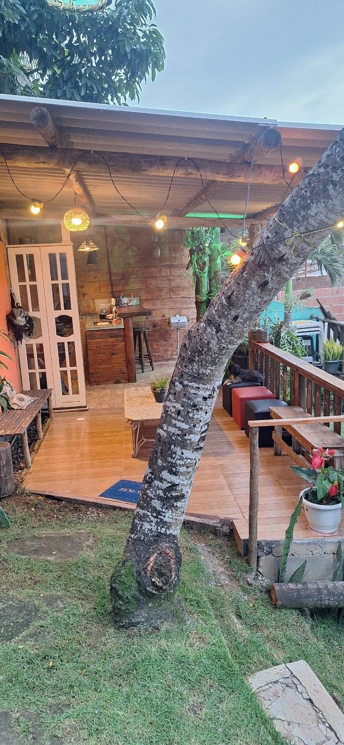 Lúcia casa de temporada, Suite dupla Bed and Breakfast in Guarapari