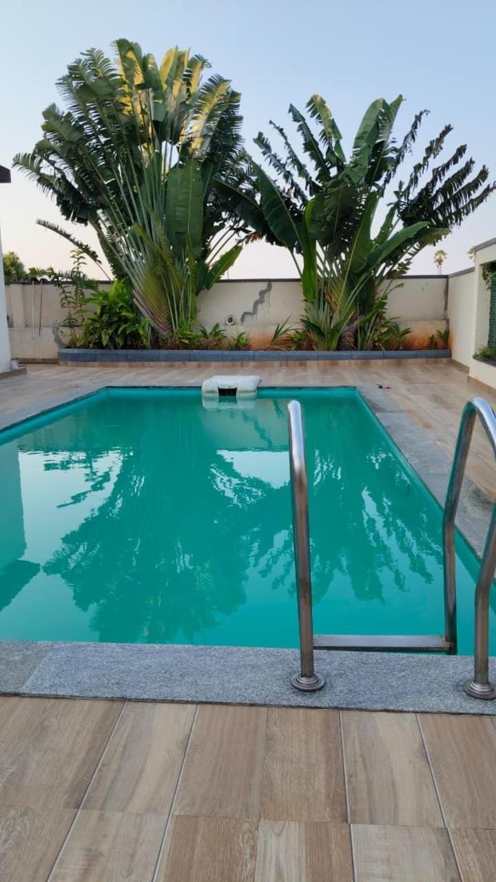 Pool view, Swimming pool