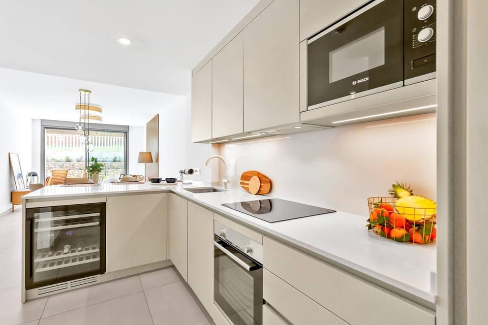 dishwasher, microwave, oven, stove, kitchen