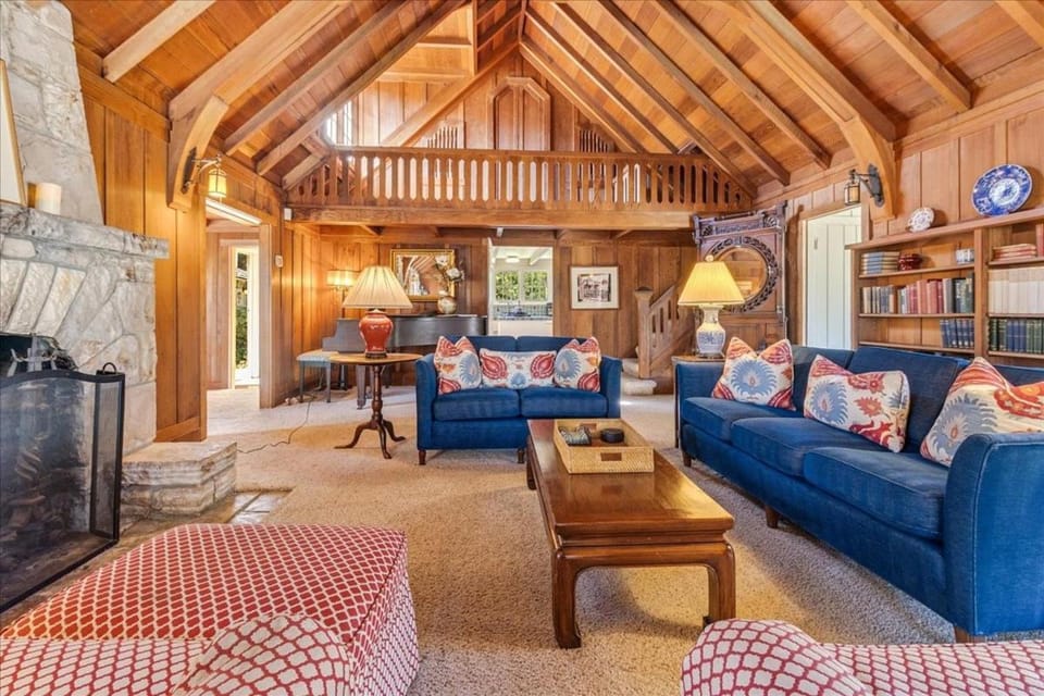 4065 Love - Steps to the Beach! home House in Carmel by the Sea