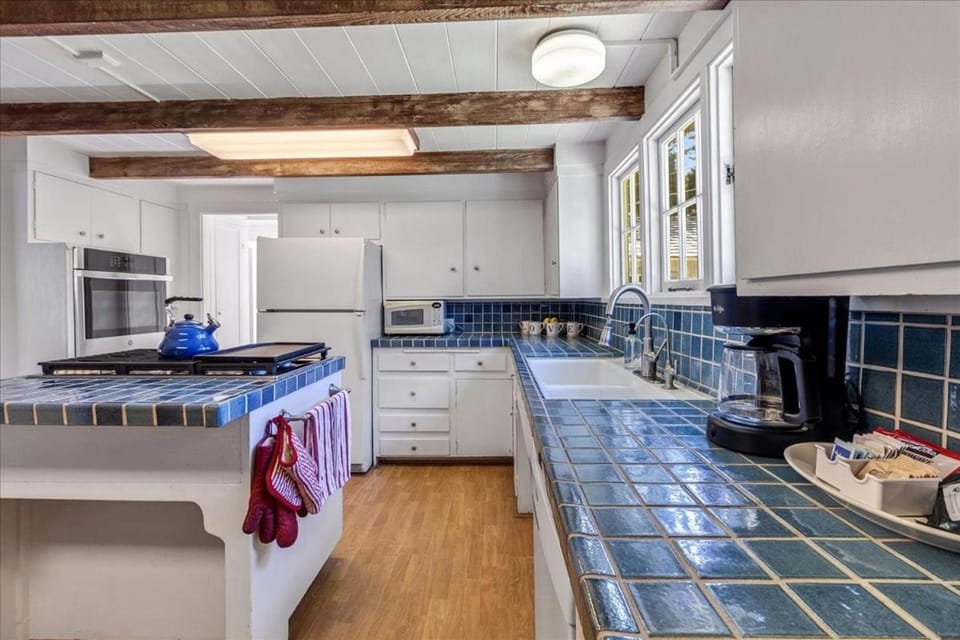 4065 Love - Steps to the Beach! home House in Carmel by the Sea