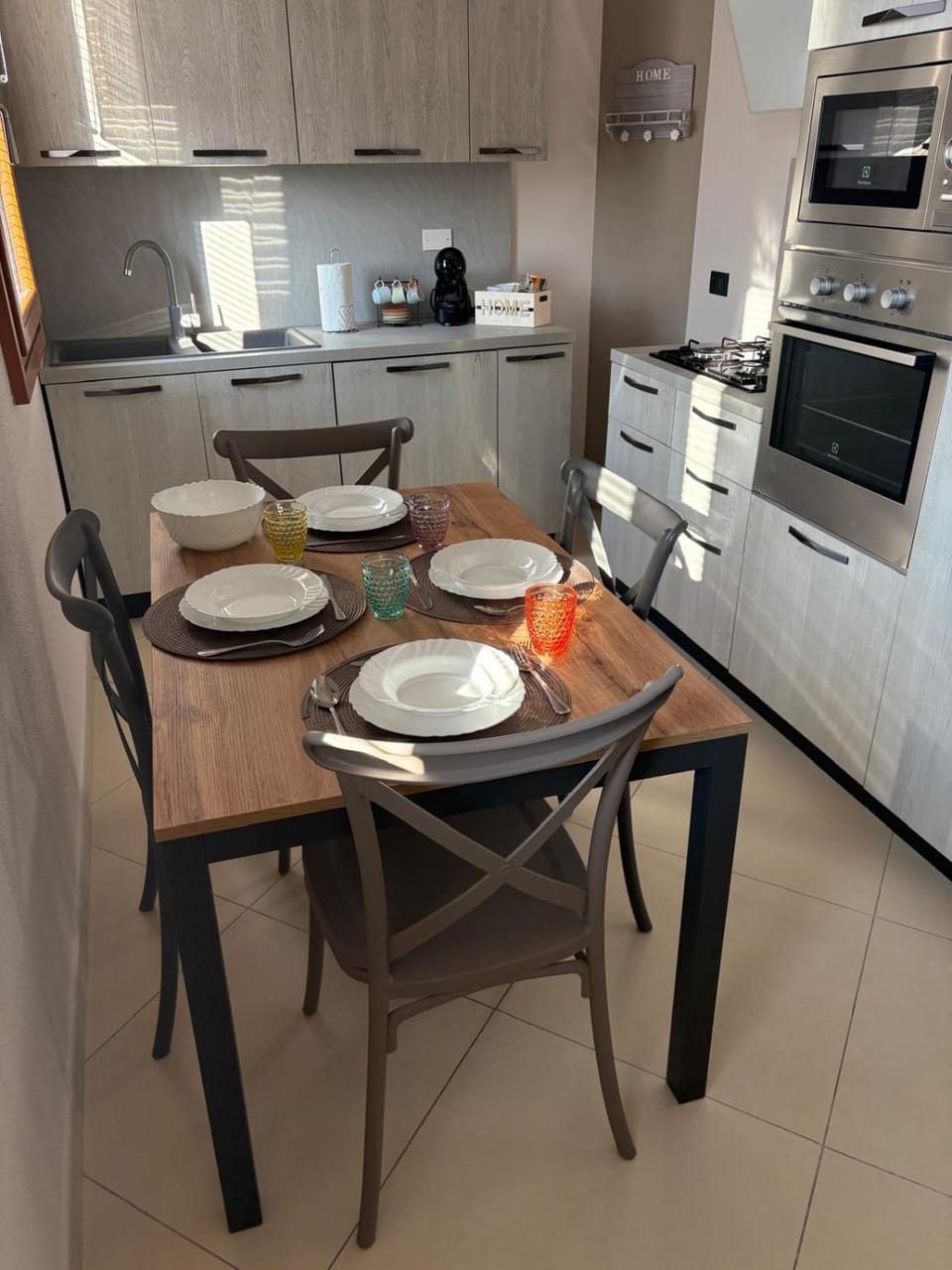 Kitchen or kitchenette, Dining area, dishwasher, oven, stove, toaster, kitchen