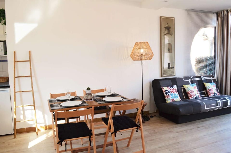 Appart 2 pièces 4 couchages PORT LEUCATE NATURISME PL010-0843 Apartment in Leucate