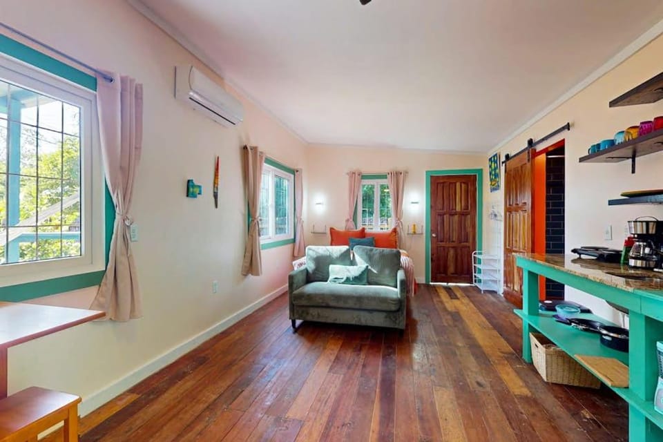 Casita Apartment in Stann Creek District