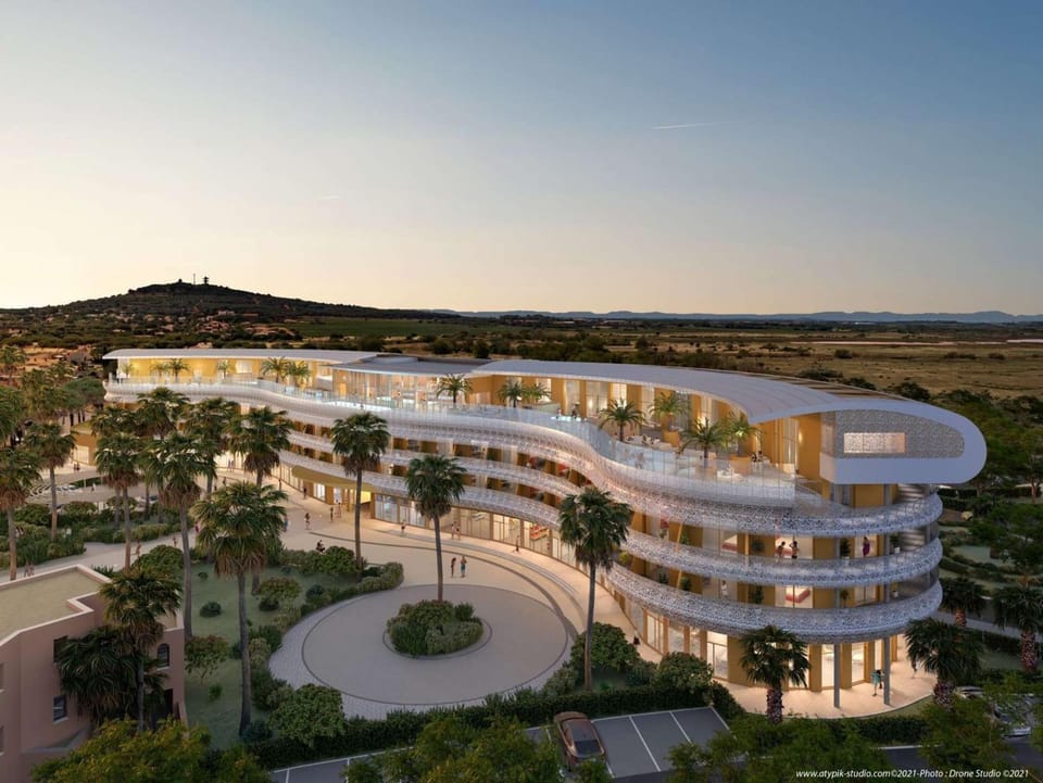 Property building, Swimming pool