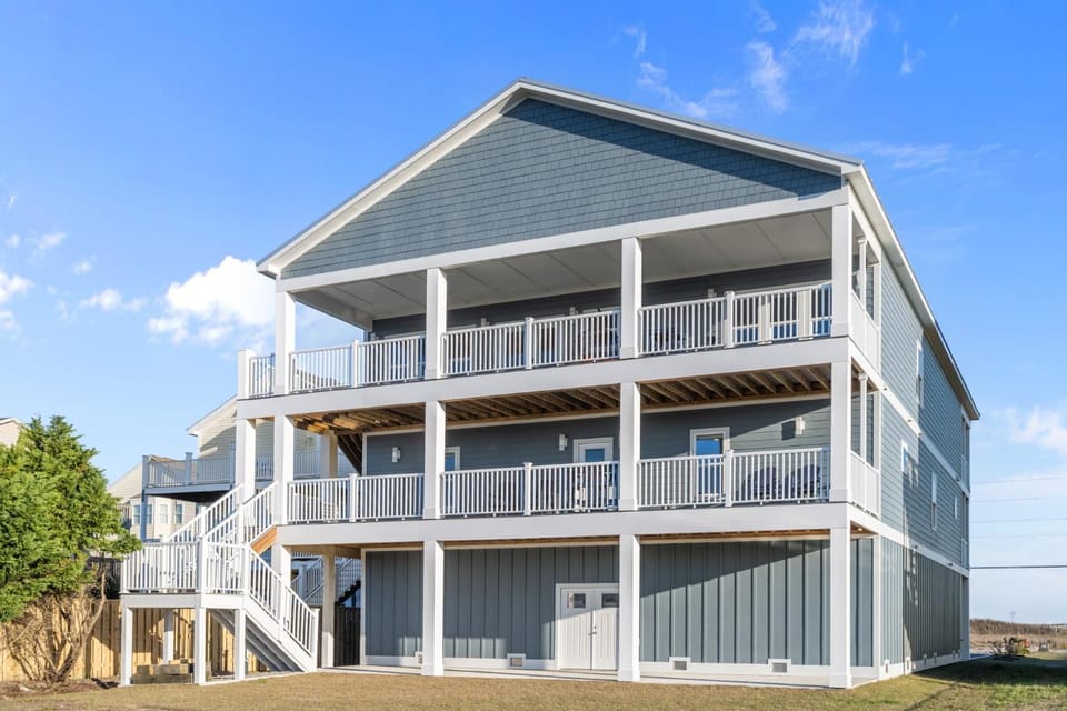 NTB1271 TS Island House in North Topsail Beach