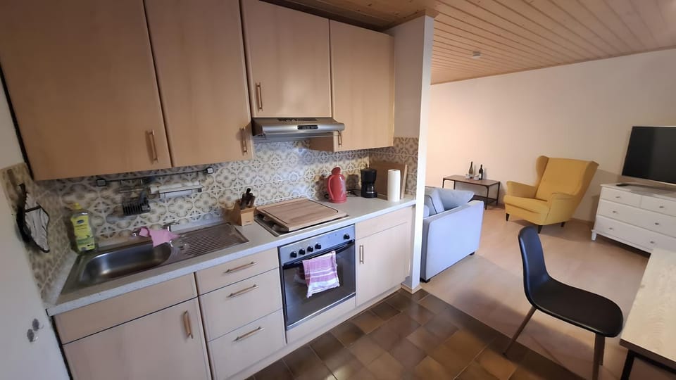 Kitchen or kitchenette, Living room