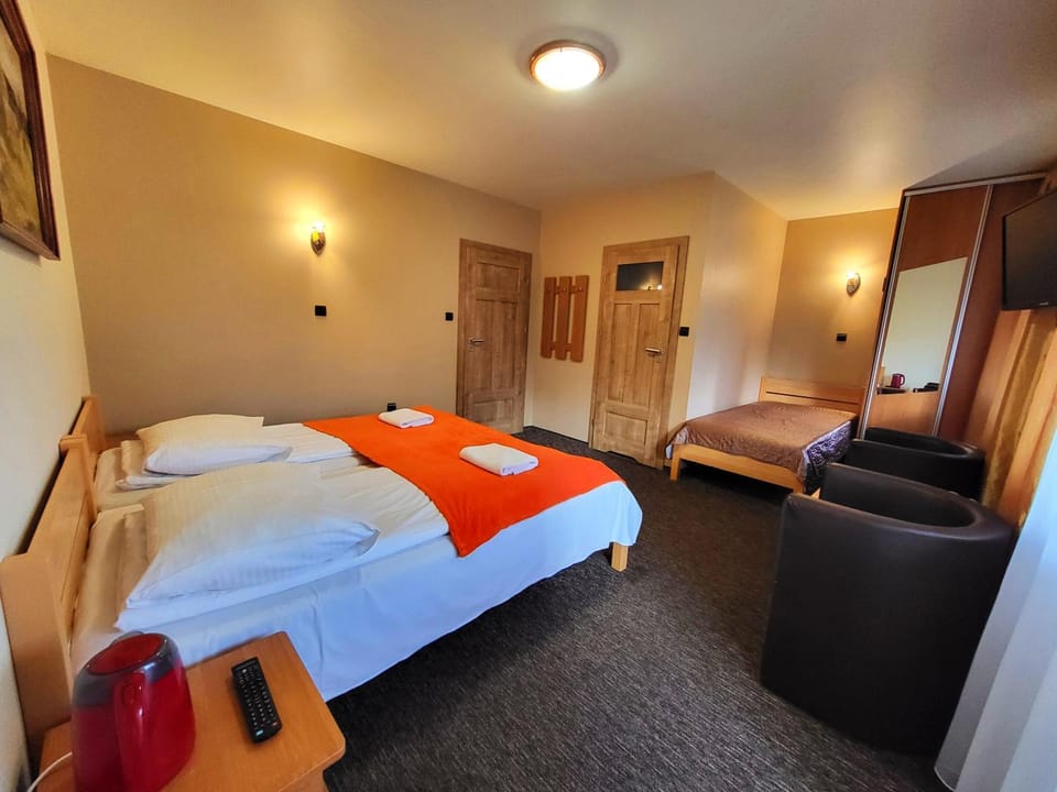 Bed, Photo of the whole room