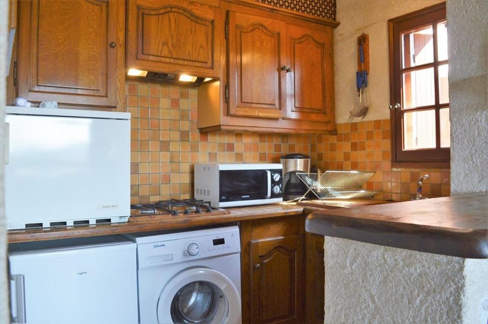 Coffee/tea facilities, Kitchen or kitchenette, washing machine