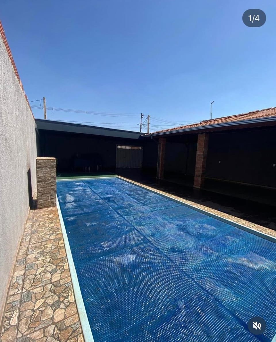 Casa Cravinhos SP House in Ribeirão Preto