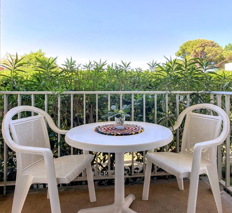 Spring, Balcony/Terrace
