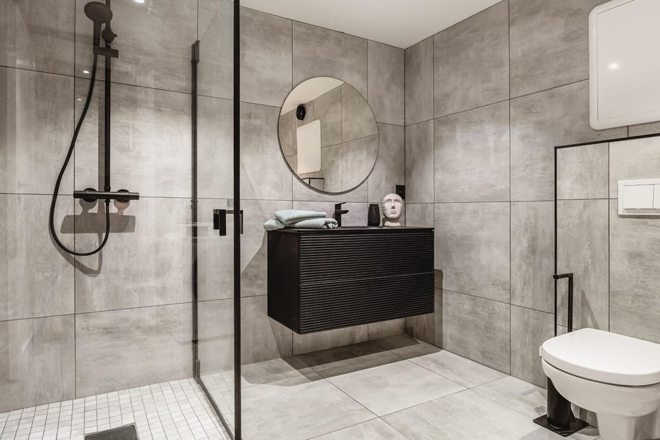 Shower, Bathroom, washing machine