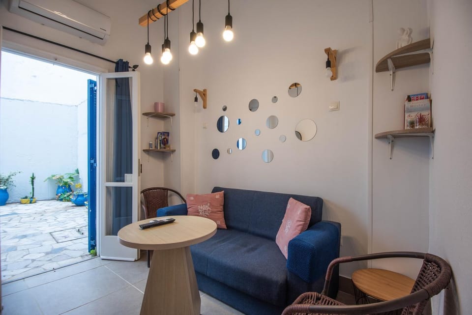 Patio, Balcony/Terrace, Living room