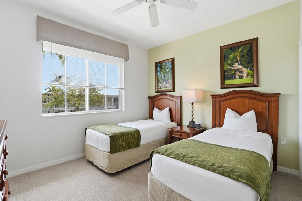 #424 - Lake and Fountain Views - Second Floor House in Lely Resort