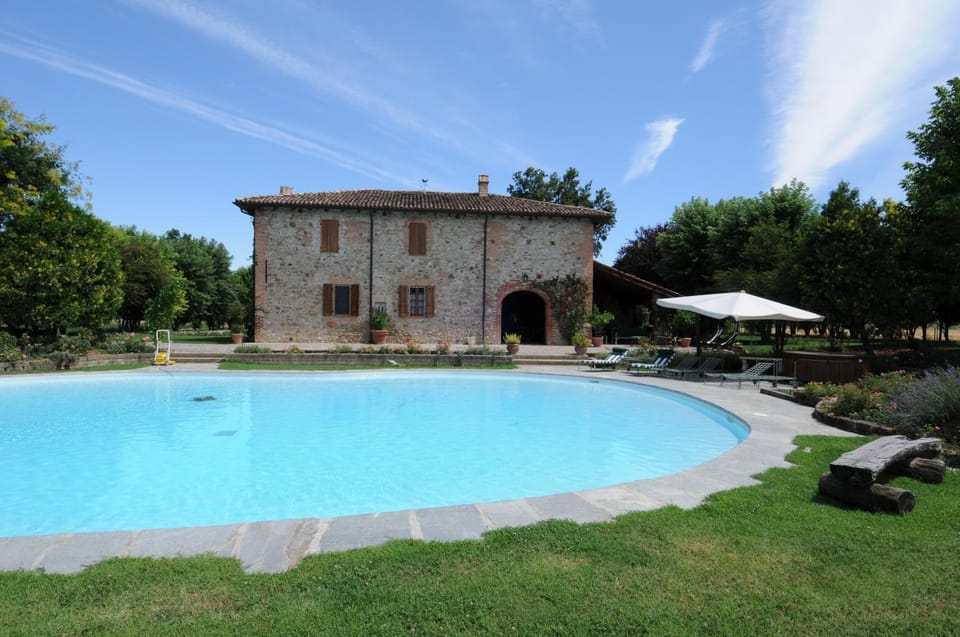 osteria nuova Villa in Emilia-Romagna