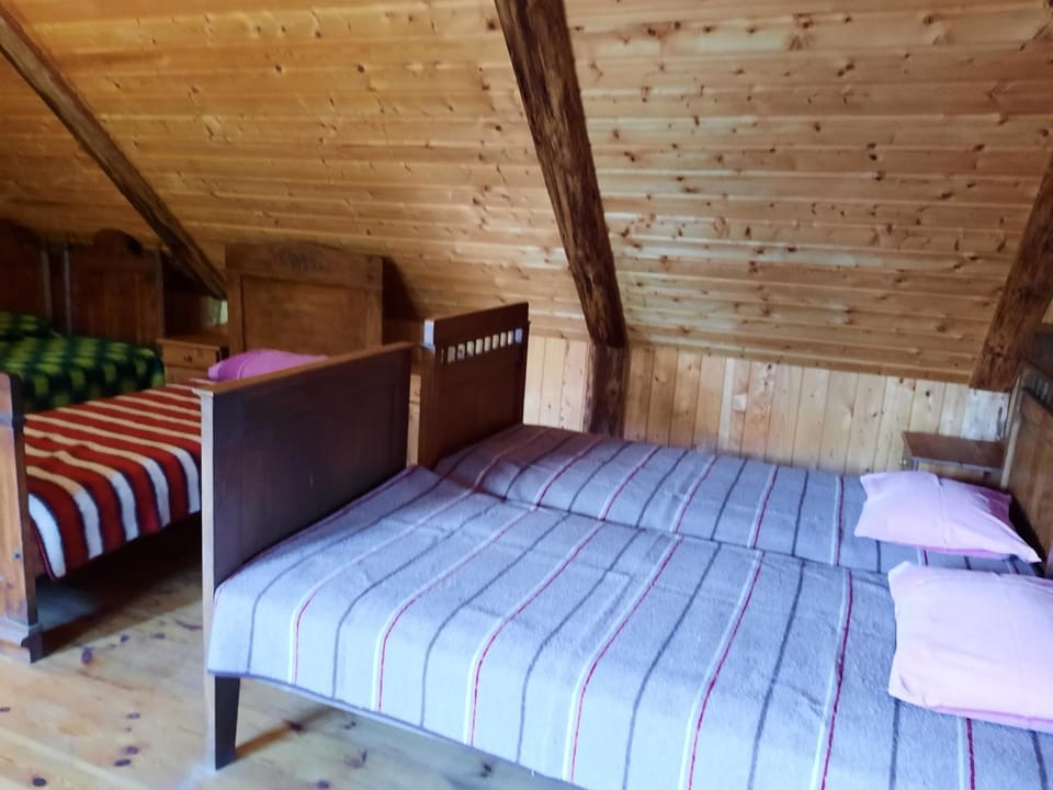 Kangari -vienkārša māja laukos House in Latvia