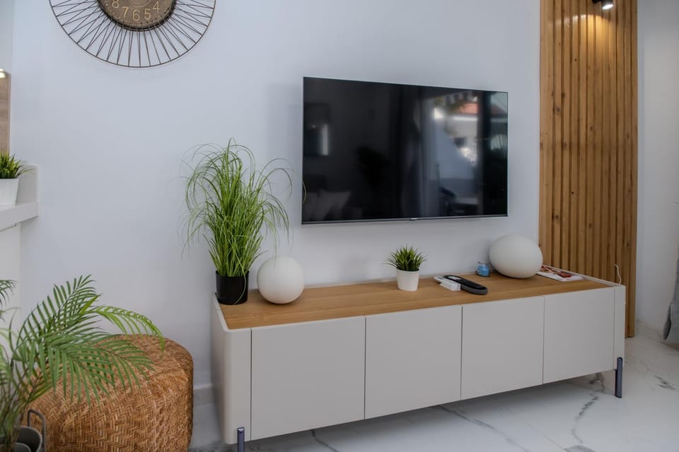 TV and multimedia