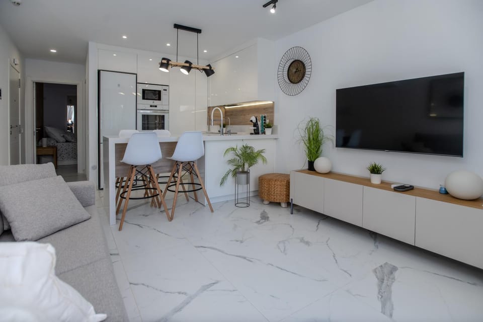 Living room, Dining area, kitchen