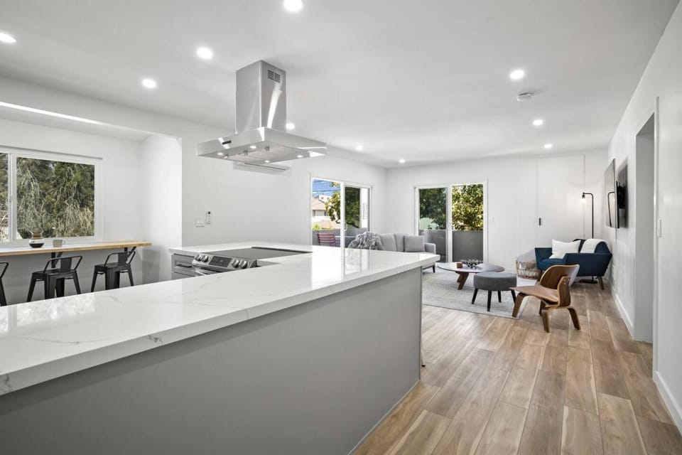 Spacious Apt w/ 2BR - City Center Apartment in Pasadena