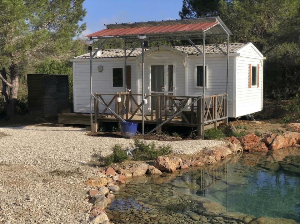 Property building, Day, Natural landscape, Lake view