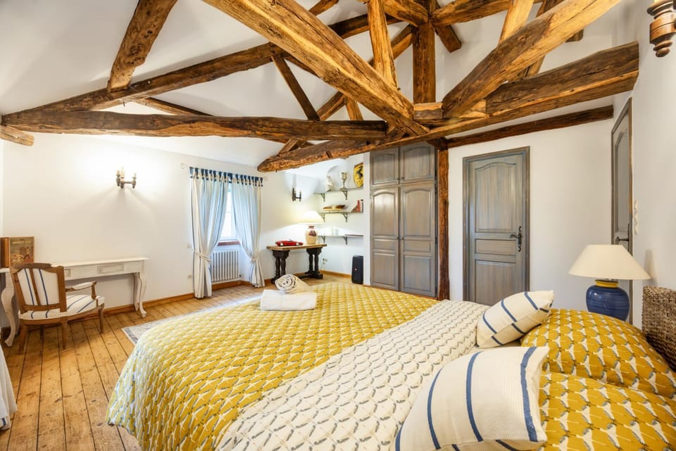 Bed, Photo of the whole room, Bedroom, wardrobe