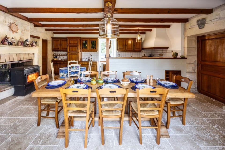 Dining area, fireplace, kitchen