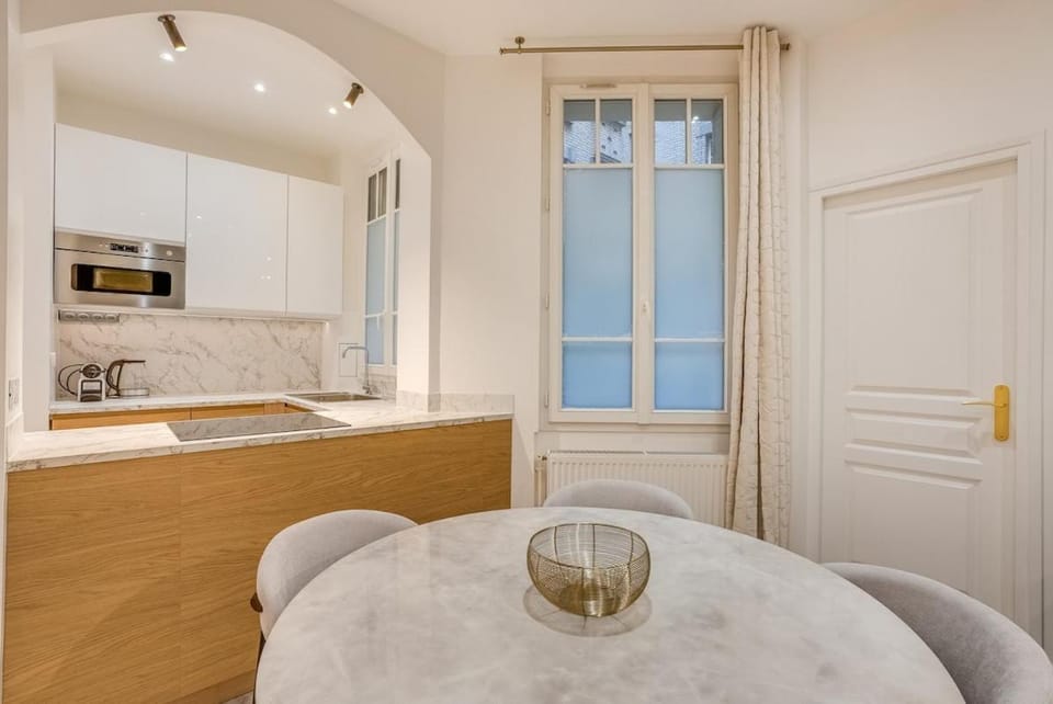 Saint mandé Place du marché Apartment in Paris