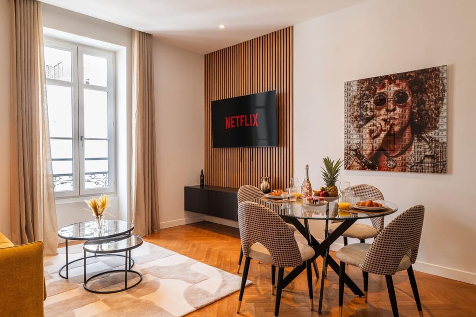 Communal lounge/ TV room, Seating area