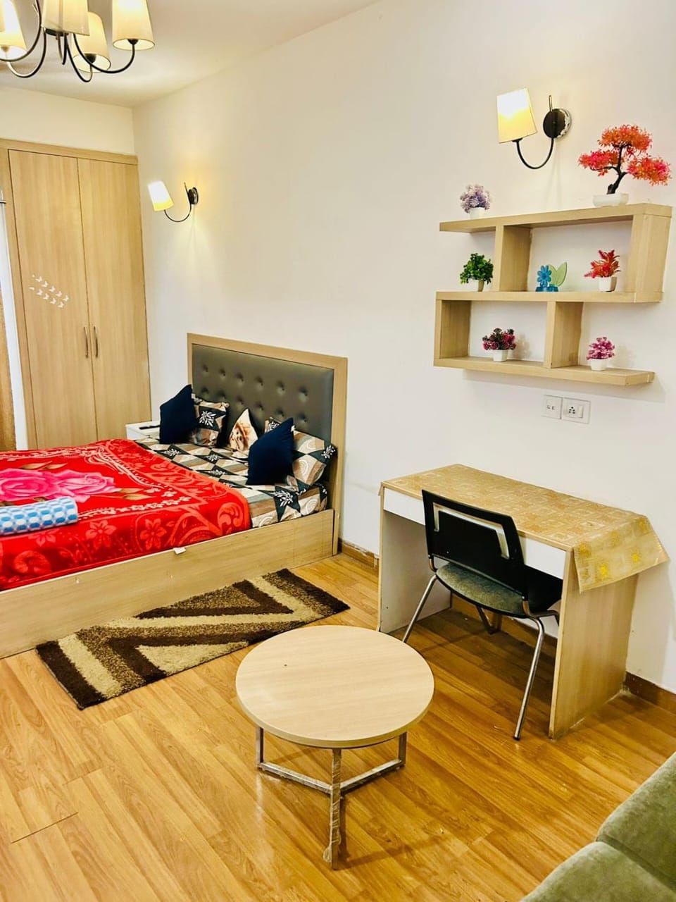 Express View Homes Bed and Breakfast in Noida