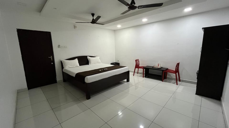 Gravity Groups Golden Residency Inn in Puducherry