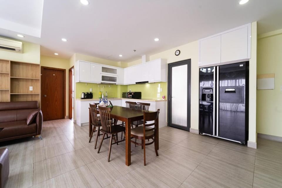 The Rixx Everich 3 bedrooms with pool Netflix gym spa Apartment in Ho Chi Minh City