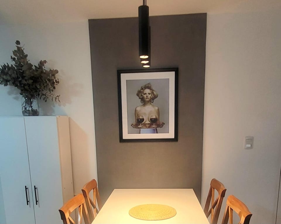 Living room, Decorative detail, Seating area, Dining area