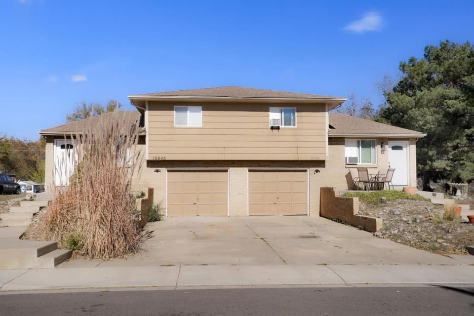 Property building, Day