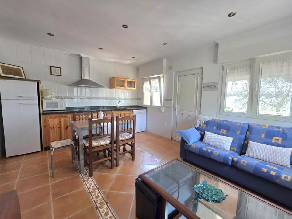 Kitchen or kitchenette, Living room, Dining area