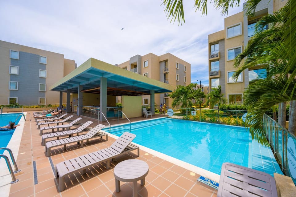 Swimming pool