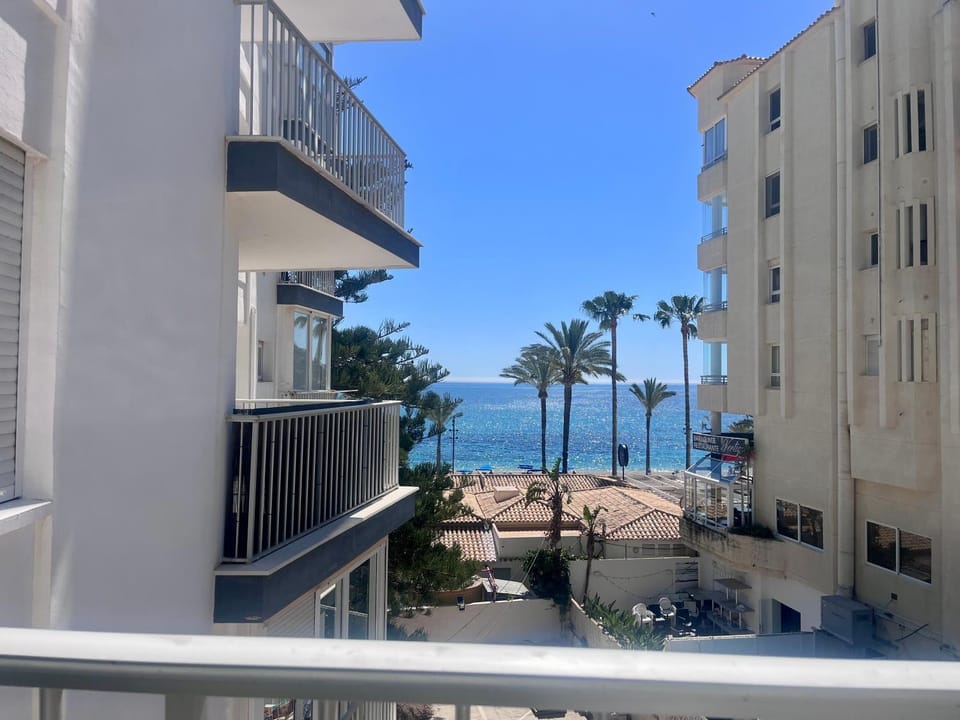 Apartamento Blanco Albir Apartment in Marina Baixa